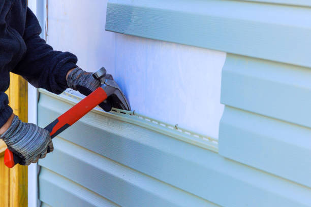Reliable Siding contractor in Raymond, WA by Squared Siding